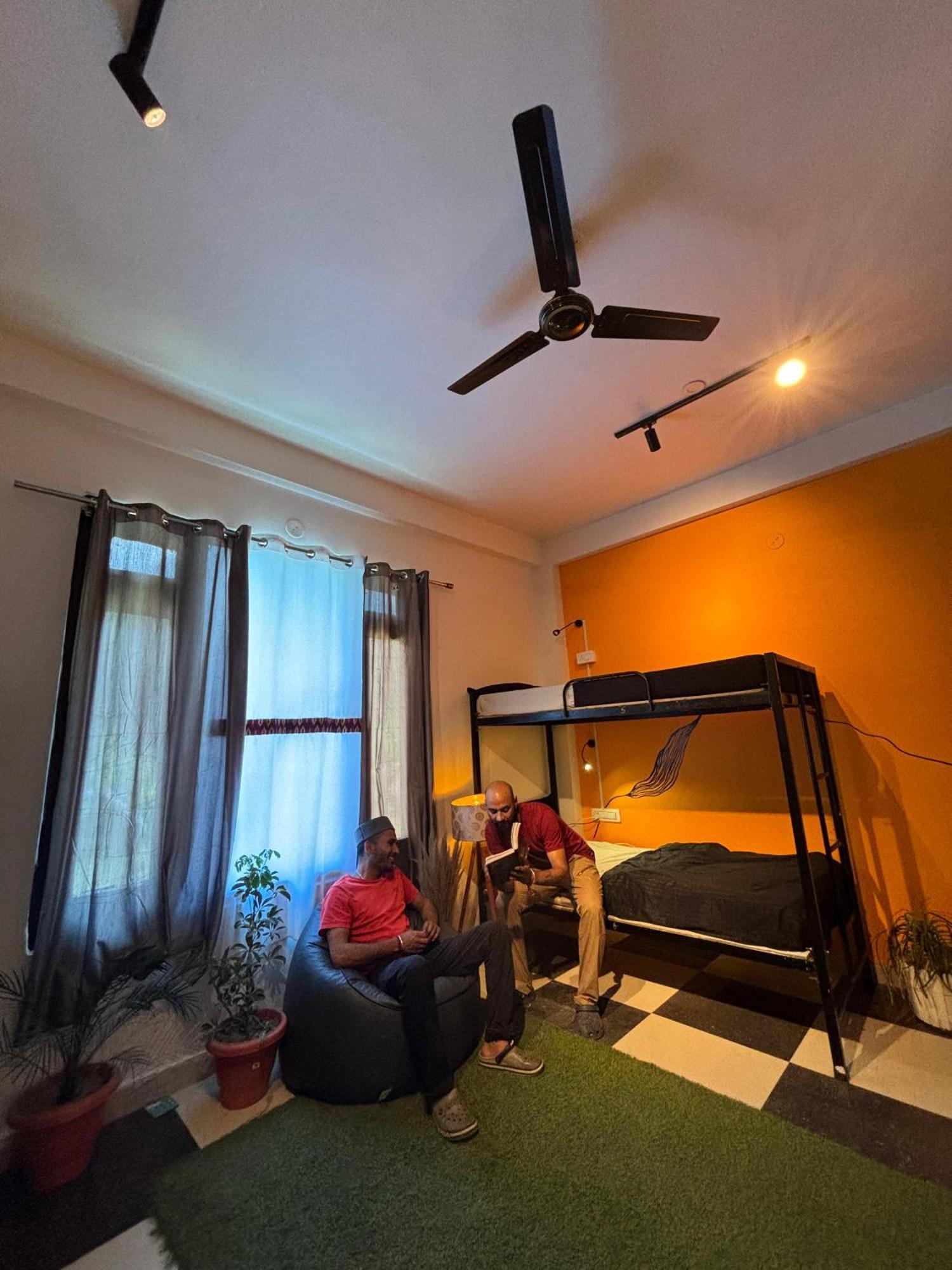 Himtrek Stay Kasol Exterior photo
