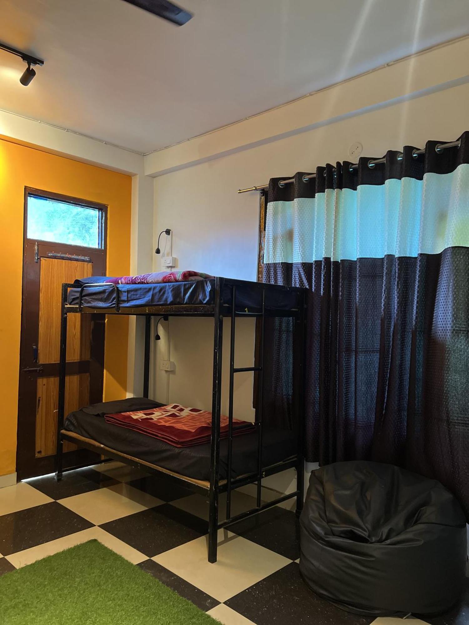 Himtrek Stay Kasol Exterior photo